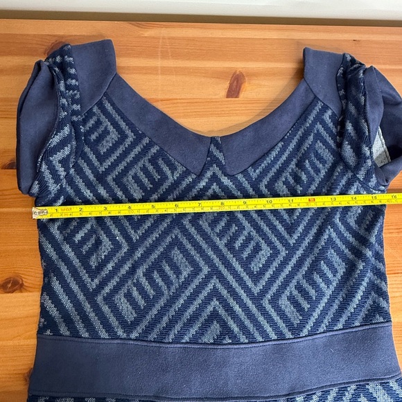 🇨🇦 Annie 50 knit geometric print navy blue dress size xs - Picture 9 of 11